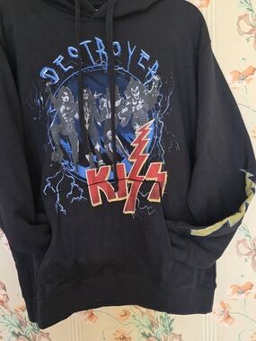 Rue21 Black KISS Band Graphic Hoodie with Blue and Red Print
